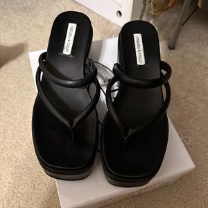 Black Chelsea & Violet platform sandal